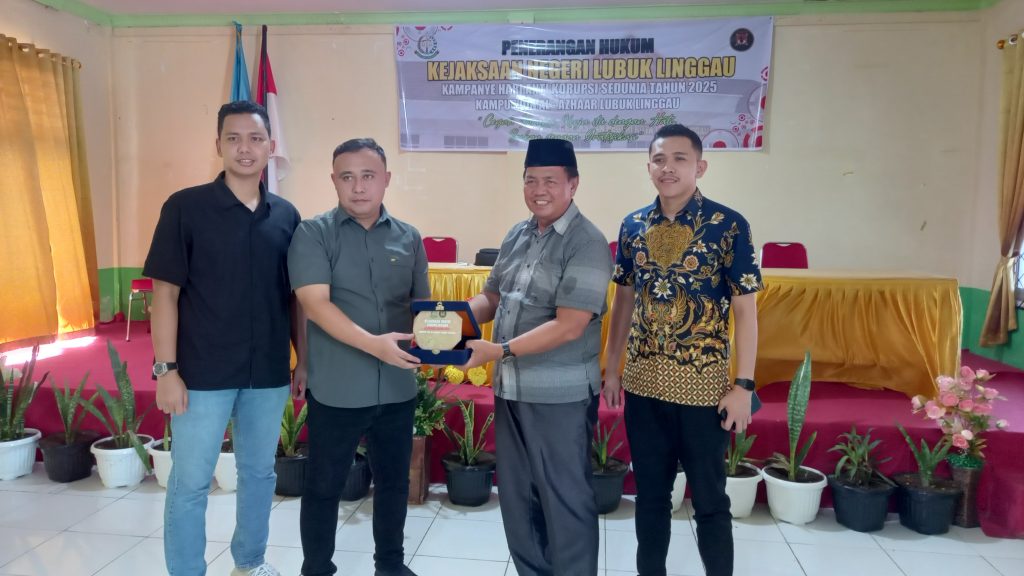 UIN Al-Azhaar Lubuklinggau Bersama Kejaksaan Negeri Gelar Penyuluhan Hukum Peringati Hari Antikorupsi Sedunia 2025